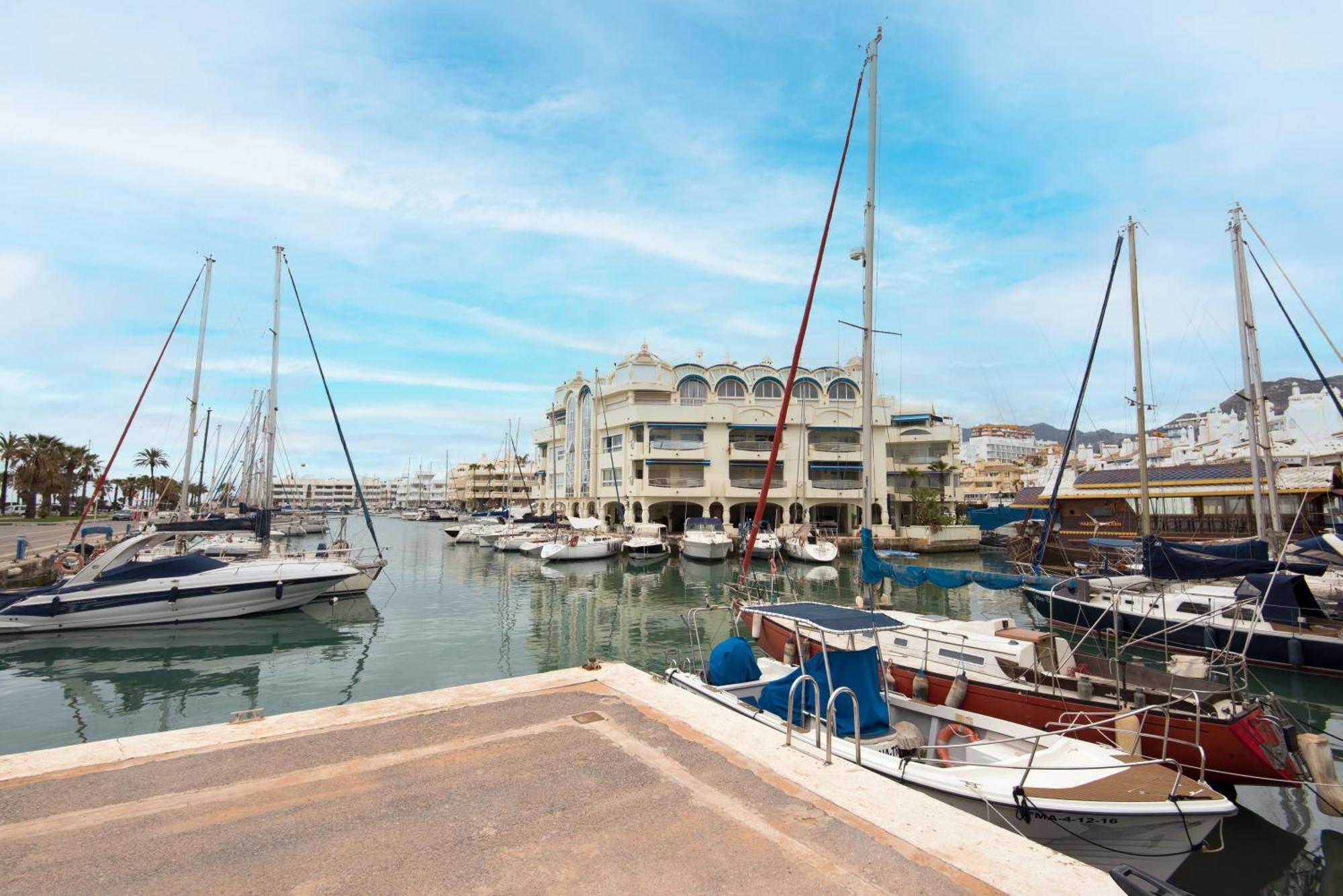 Apartmento En La Pequena Venecia, Puerto Marina Benalmádena Eksteriør billede