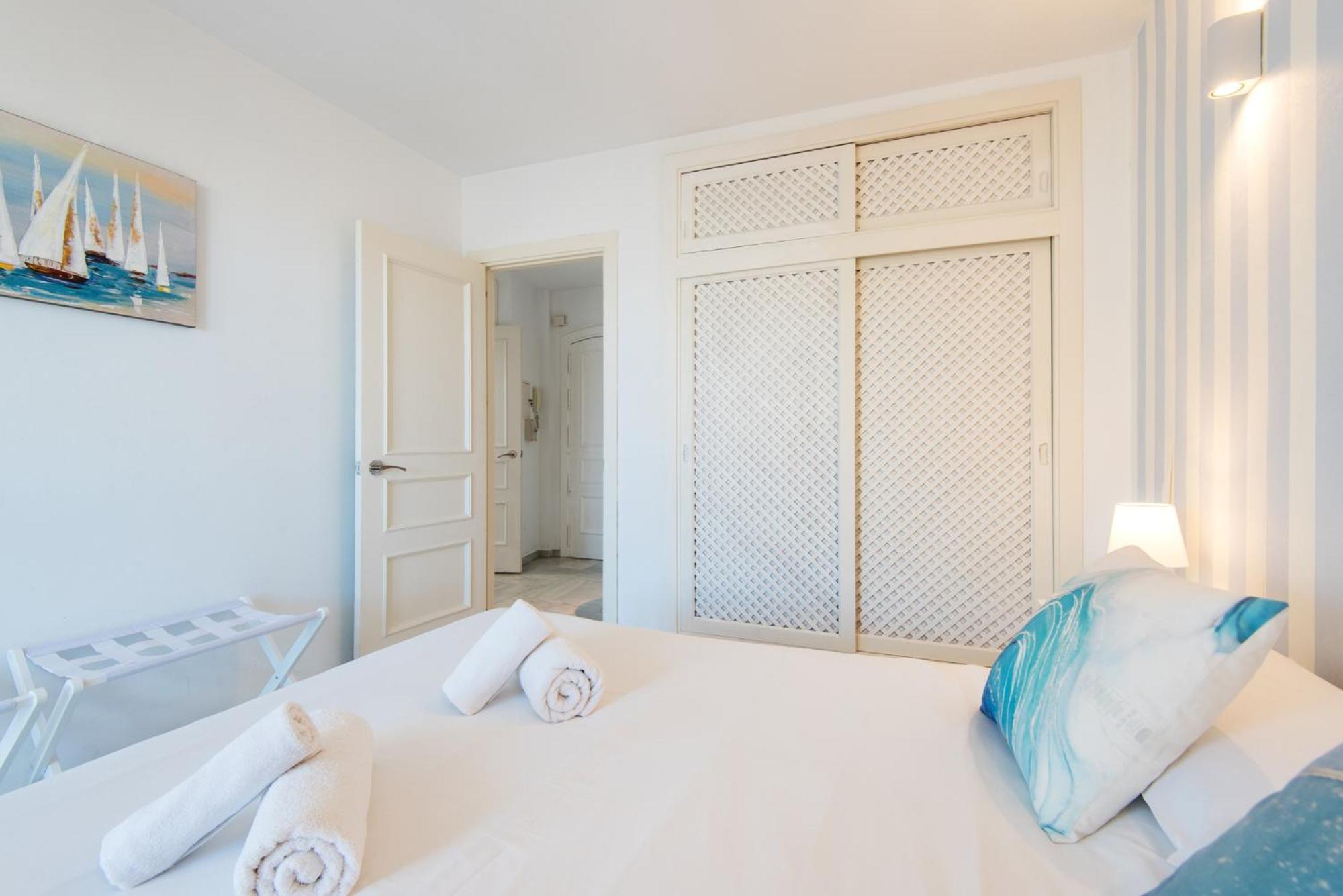 Apartmento En La Pequena Venecia, Puerto Marina Benalmádena Eksteriør billede